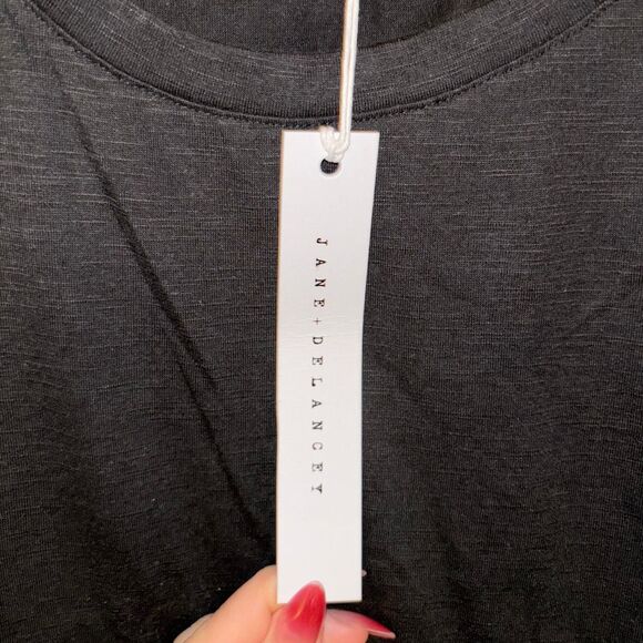 Brand New Black t-shirt with unique sleeve style - Picture 2 of 3